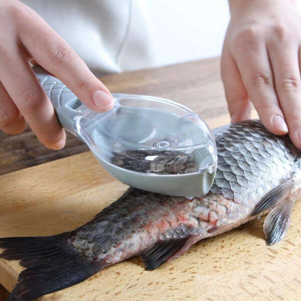 Accessorio da Cucina Silver Strumento Multifunzionale per la Pulizia dei Pesci Strumento per la rimozione della Pelle di Pesce con Coltello NiQiShangMao 
